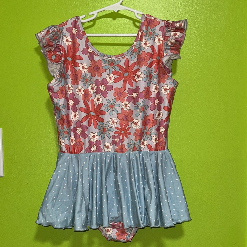 cheeky plum Cream Top with Pink Logo Trim